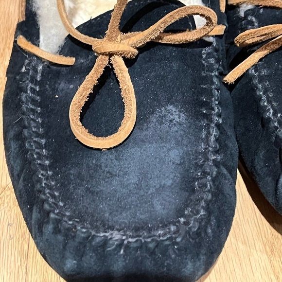 Ugg Black Moccasins with Leather Ties Size 8 - Picture 3 of 9